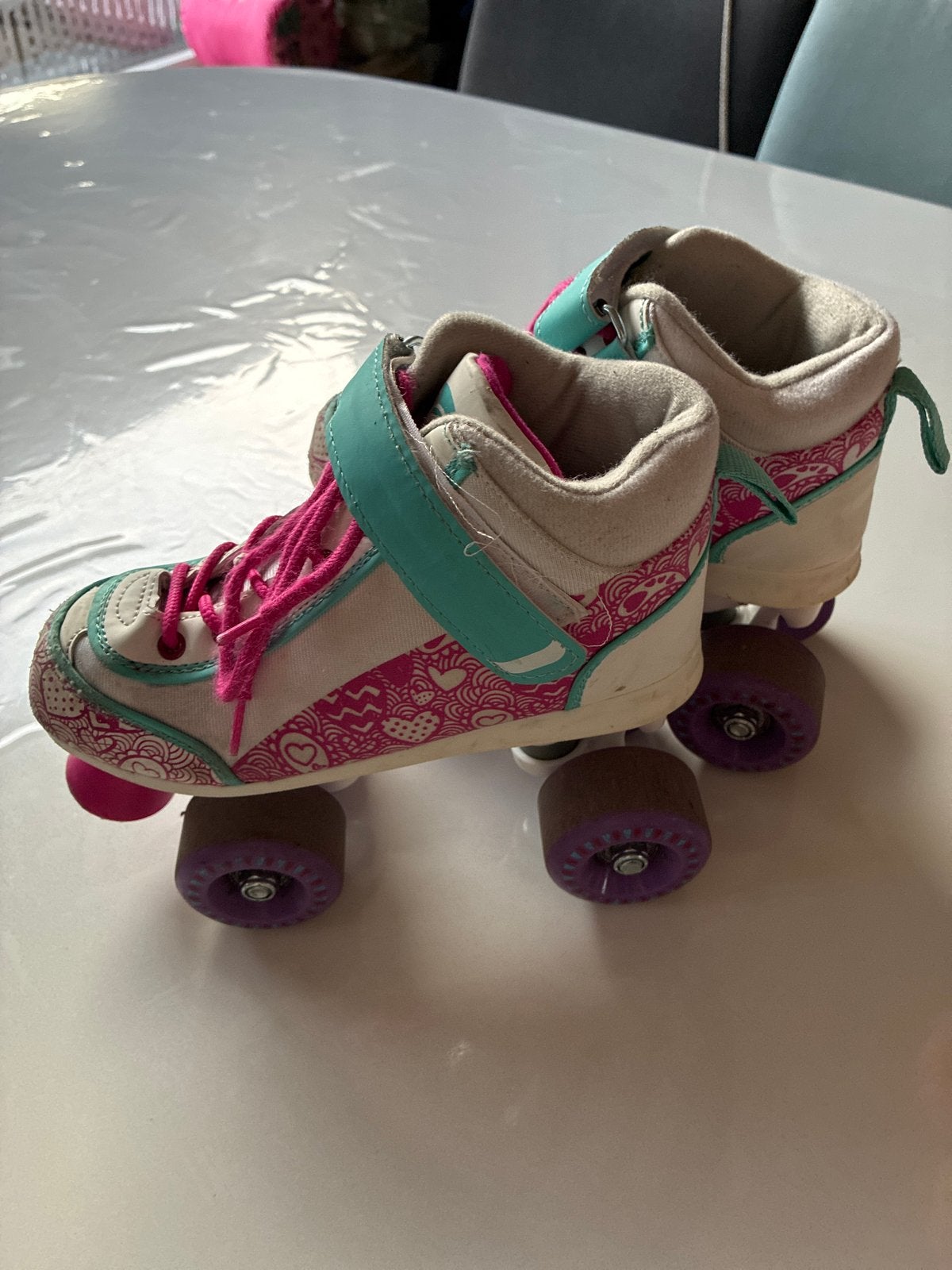 Leuke rolschaatsen voor kinderen - roze/wit/blauw, Kinderen en Baby's, Speelgoed | Buiten | Rolschaatsen, Ophalen, Gebruikt, Kinderen