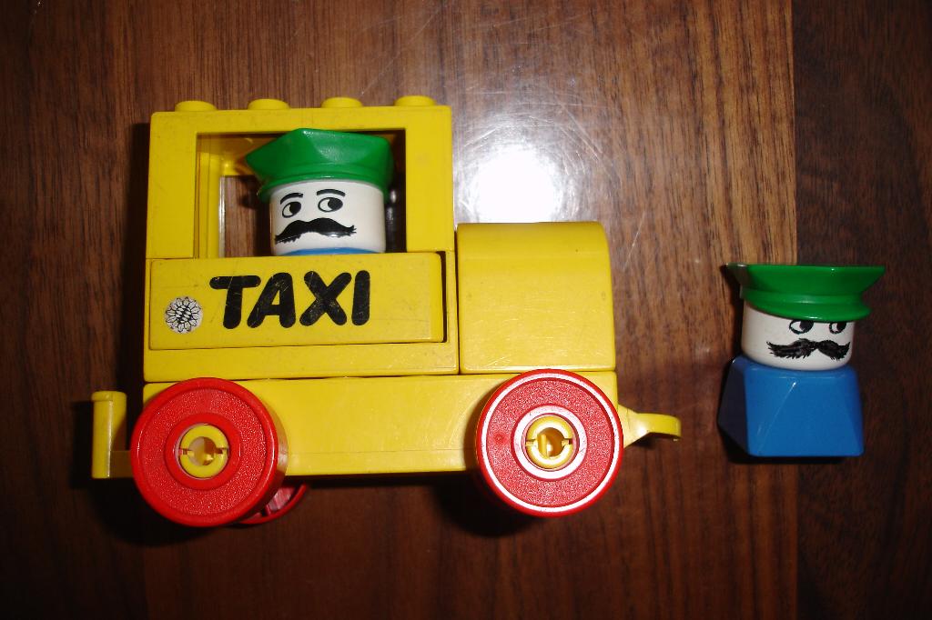 Lego duplo taxi met extra chauffeur vintage set 535!, Gebruikt, Overige thema's, Ophalen of Verzenden, Compleet