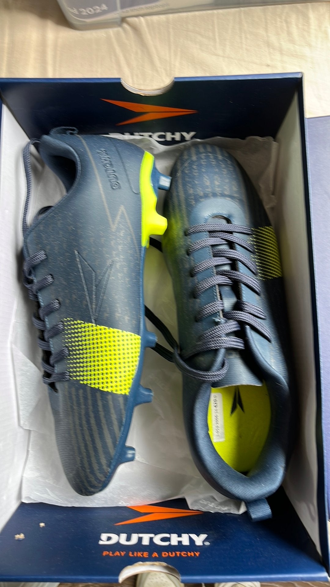 Nieuwe Dutchy voetbalschoenen maat 42, Sport en Fitness, Voetbal, Maat XS of kleiner, Ophalen of Verzenden, Nieuw, Schoenen