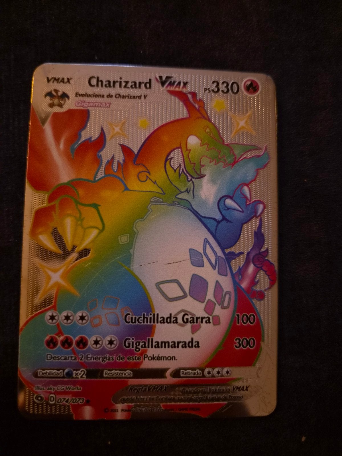 Charizard VMAX Rainbow Rare Pokémon Kaart (Spaans), Ophalen of Verzenden, Zo goed als nieuw, Losse kaart, Foil