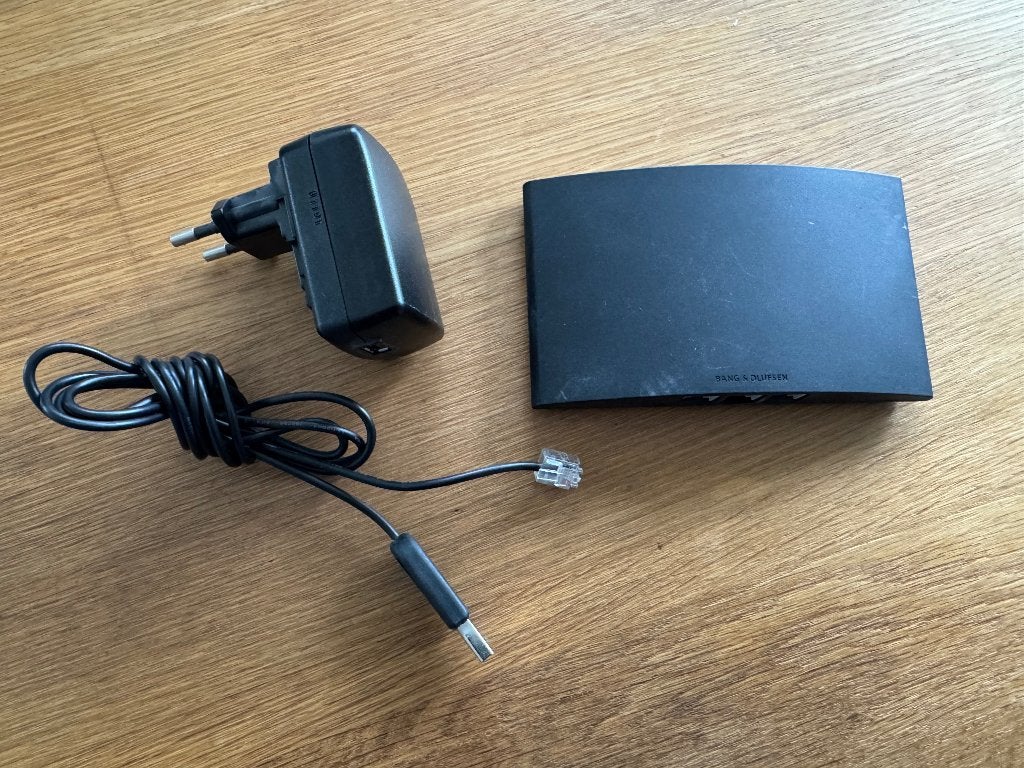 Bang & Olufsen BeoLine 2 | B&O 1811 | DECT basisstation, Ophalen of Verzenden, Gebruikt, 4 handsets of meer