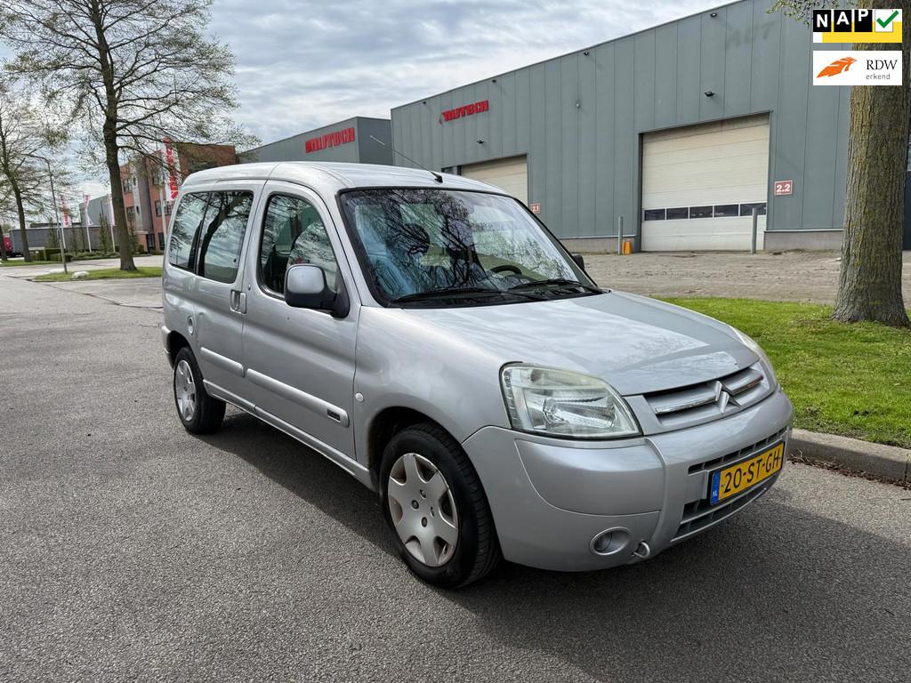 Citroen Berlingo Rolstoelauto 1.6i 16V X-TR apk 03-2027, Auto's, Stof, 750 kg, 4 cilinders, Origineel Nederlands