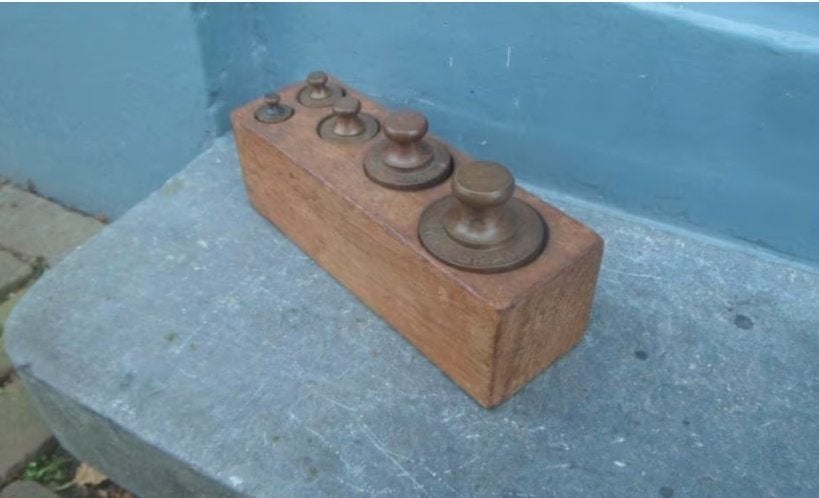 Gewichtenblok messing gewichten geijkt koper 50 gr - 1kg, Ophalen of Verzenden