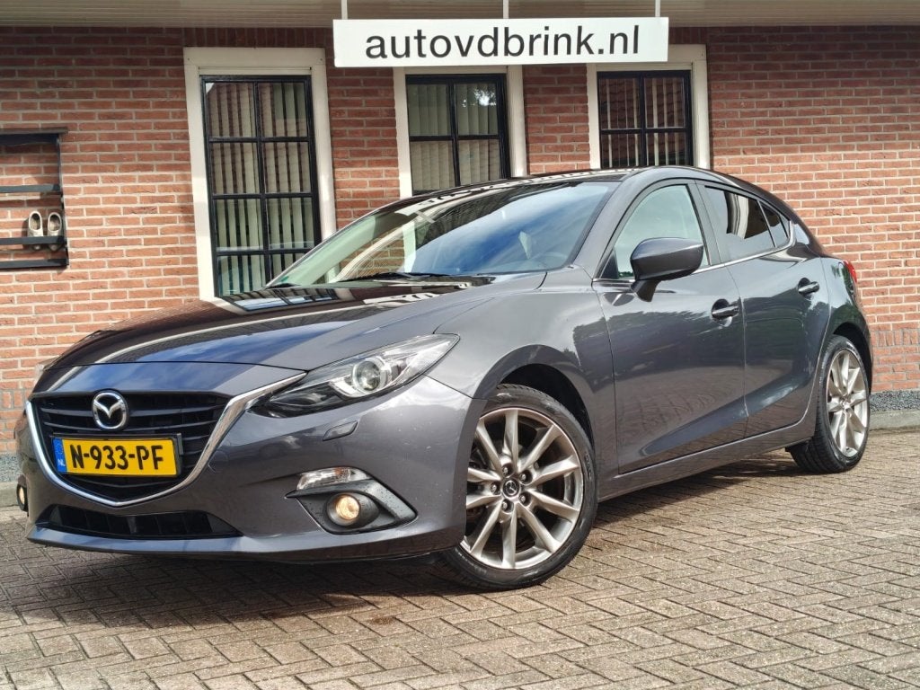 Mazda 3 2.0 NAKAMA, CAMERA / STOELVERWARMING (bj 2017), Auto's, 1998 cc, Gebruikt, Euro 6, 4 cilinders
