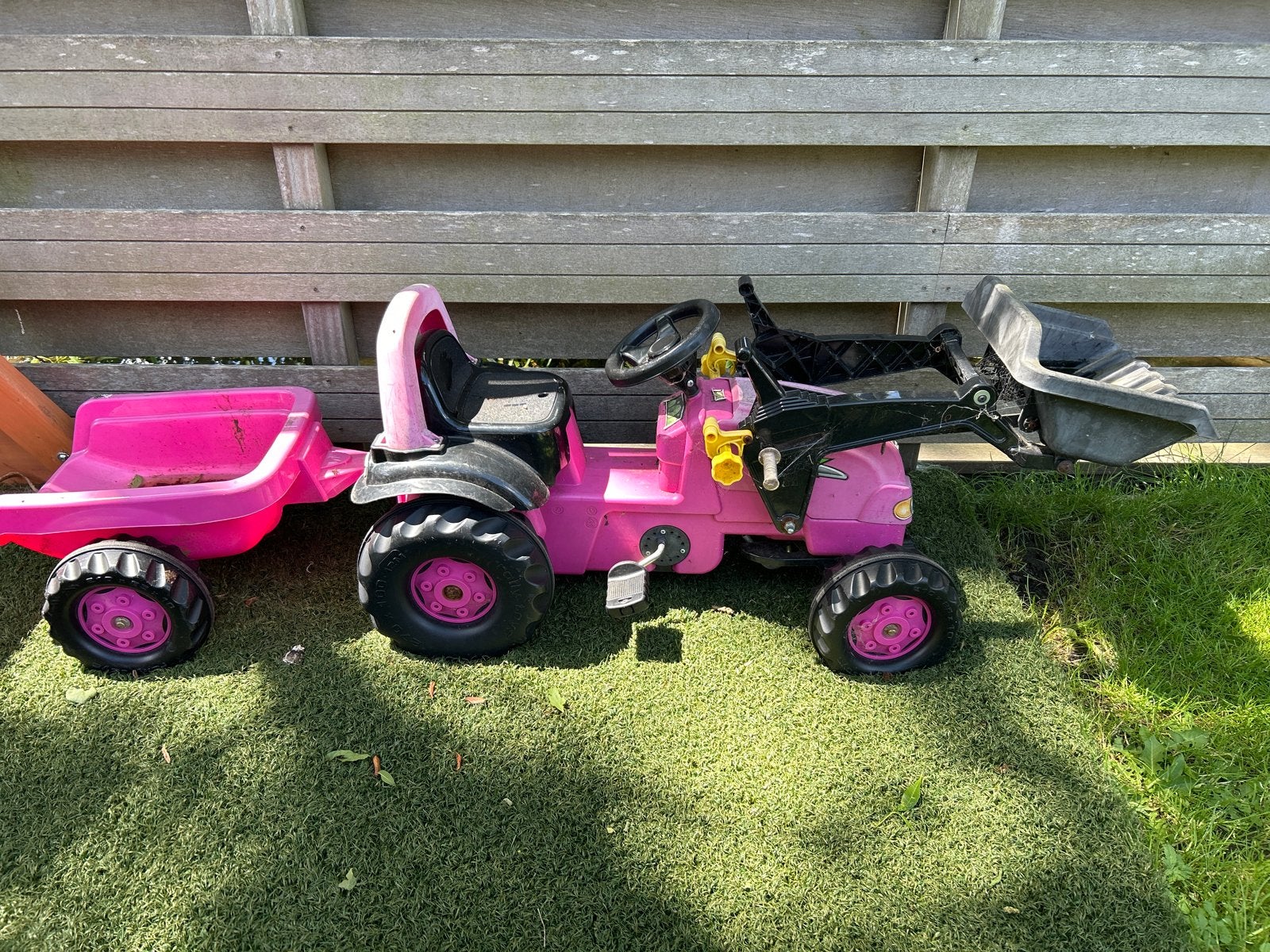 Roze traptractor met aanhanger en voorlader, Kinderen en Baby's, Ophalen, Gebruikt, Trapvoertuig