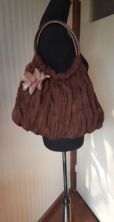 Ruime mooie brons kleurige tas boho bohemian Ibiza stijl., Verzenden, Zo goed als nieuw, Bruin, Schoudertasje