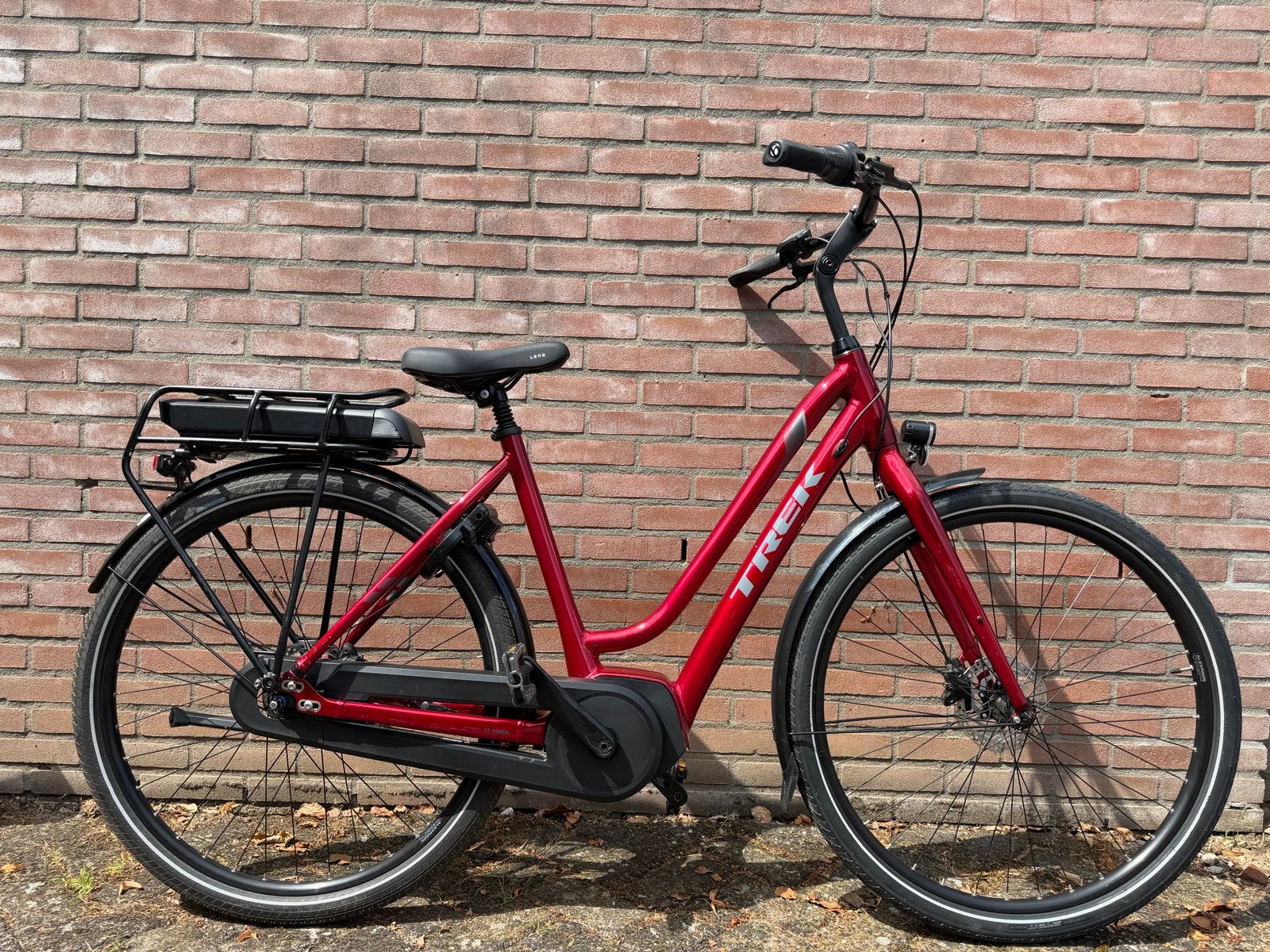 Trek District+ 1 Midstep L Rood E-bike 500Wh Accu, Gebruikt, Versnellingen, 56 cm of meer, Schijfrem