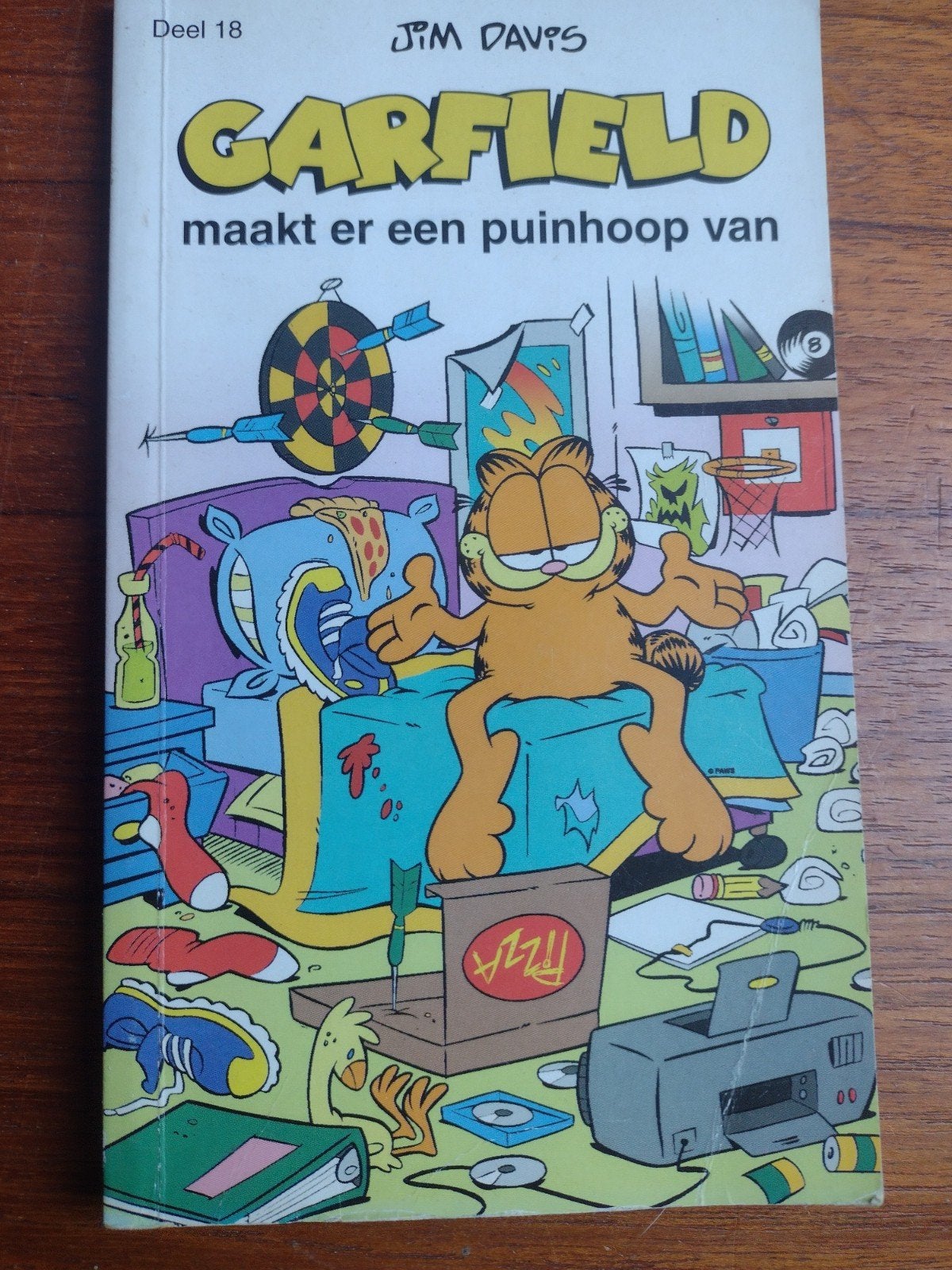 Garfield maakt er een puinhoop van - Deel 18, Eén stripboek, Ophalen of Verzenden, Gelezen, Jim Davis