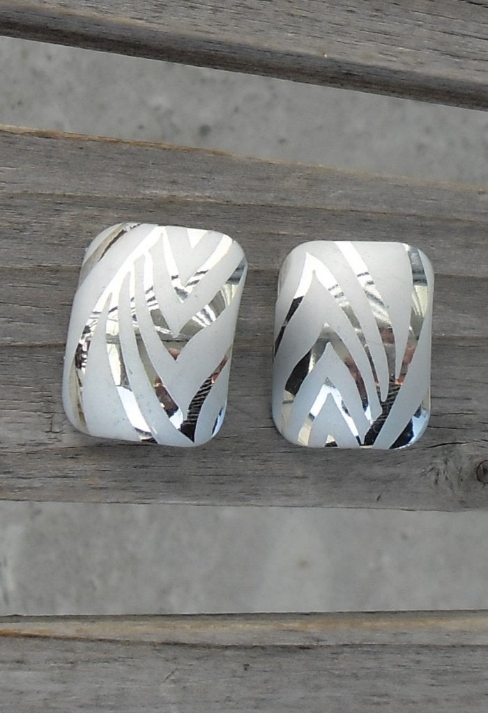 leuke vintage design oorbellen / oorhangers '70 Bijenkorf, Ophalen of Verzenden, Zo goed als nieuw, Zilver, Overige materialen