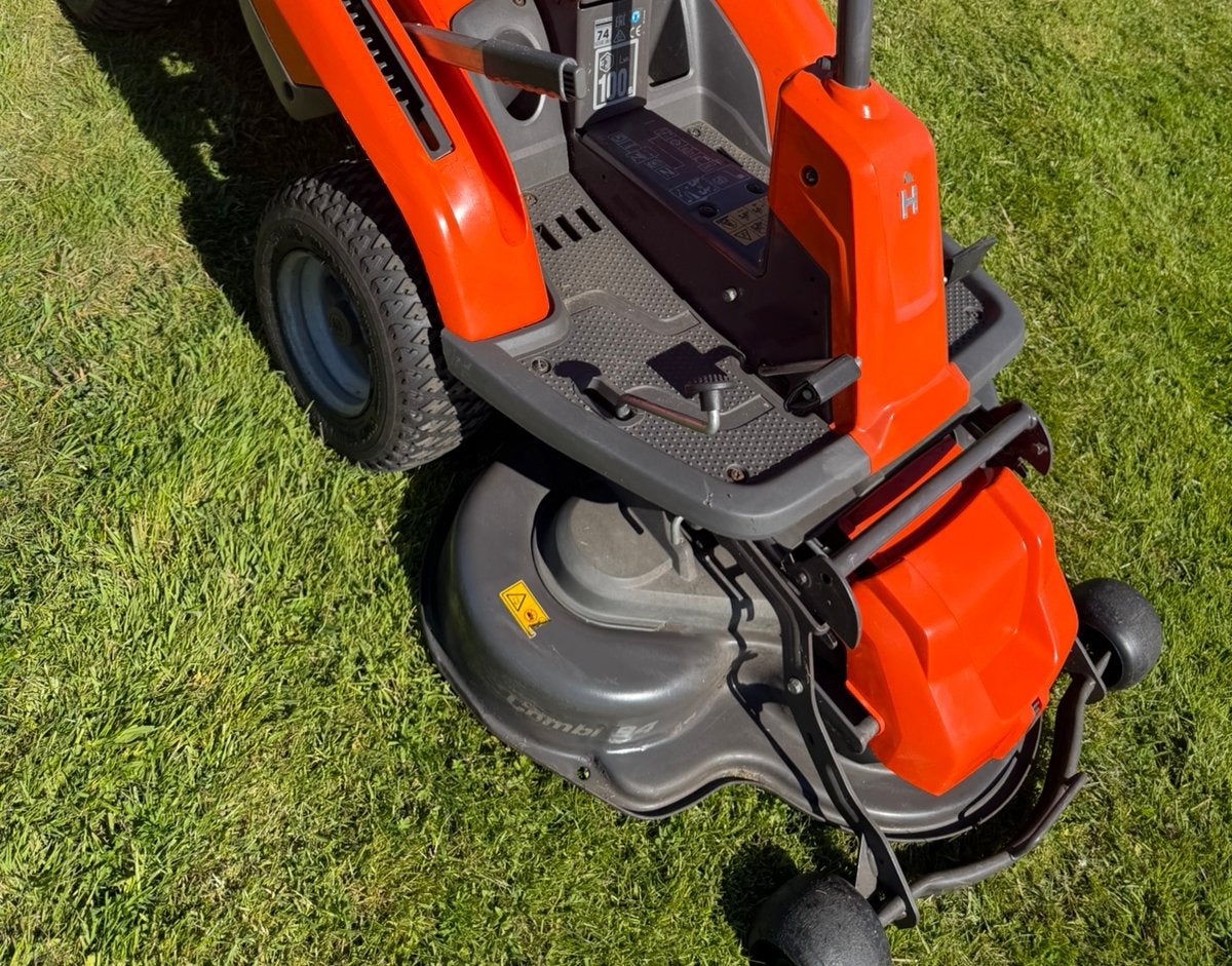 Husqvarna Rider 213 c, Ophalen of Verzenden, Zo goed als nieuw