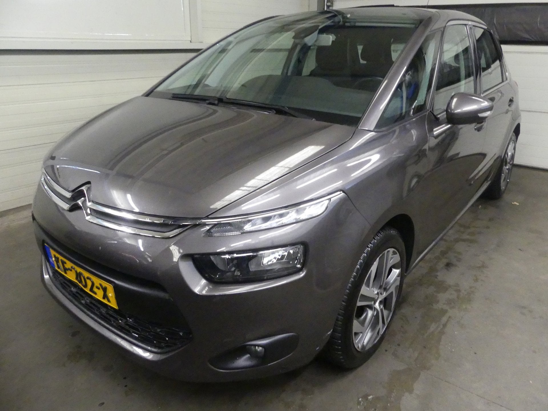 Citroen C4 Picasso 1.2 PureT Selection - Navigatie - Keurig, Voorwielaandrijving, Gebruikt, 1199 cc, 1470 kg