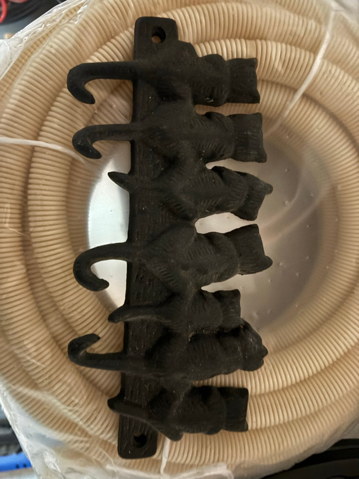 Katjes kapstok - Gietijzeren wandkapstok met katten, Ophalen of Verzenden, Nieuw, Metaal, Wandkapstok