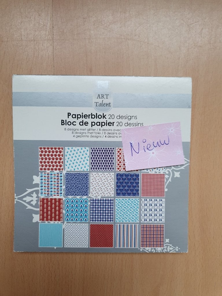 21 x diverse merken Papierblok / Paper Pad - 15x15 cm, Ophalen of Verzenden, Zo goed als nieuw, Overige thema's, Overige typen