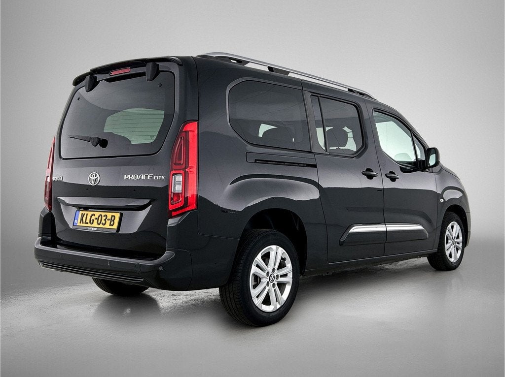 Toyota PROACE CITY Verso 1.2 Turbo Active Long 7-persoons |, Auto's, Toyota, Voorwielaandrijving, 12 maanden, Gebruikt, 7 stoelen