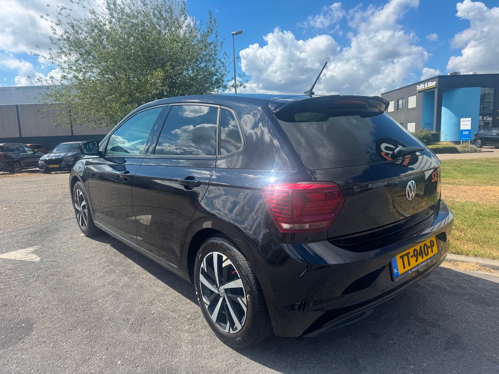 Volkswagen Polo | 2018 | 1.0 MPI Beats | Export en Handel |, 1005 kg, Euro 6, Zwart, Origineel Nederlands