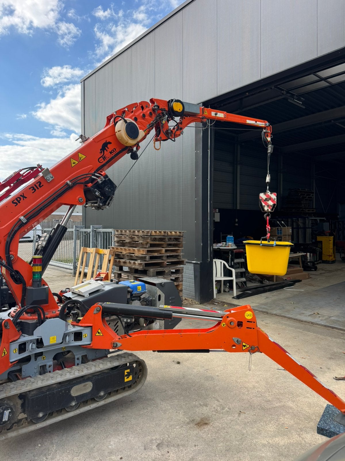 Foto 3 van Minihijskraan / compactkraan Jekko met machinist te huur