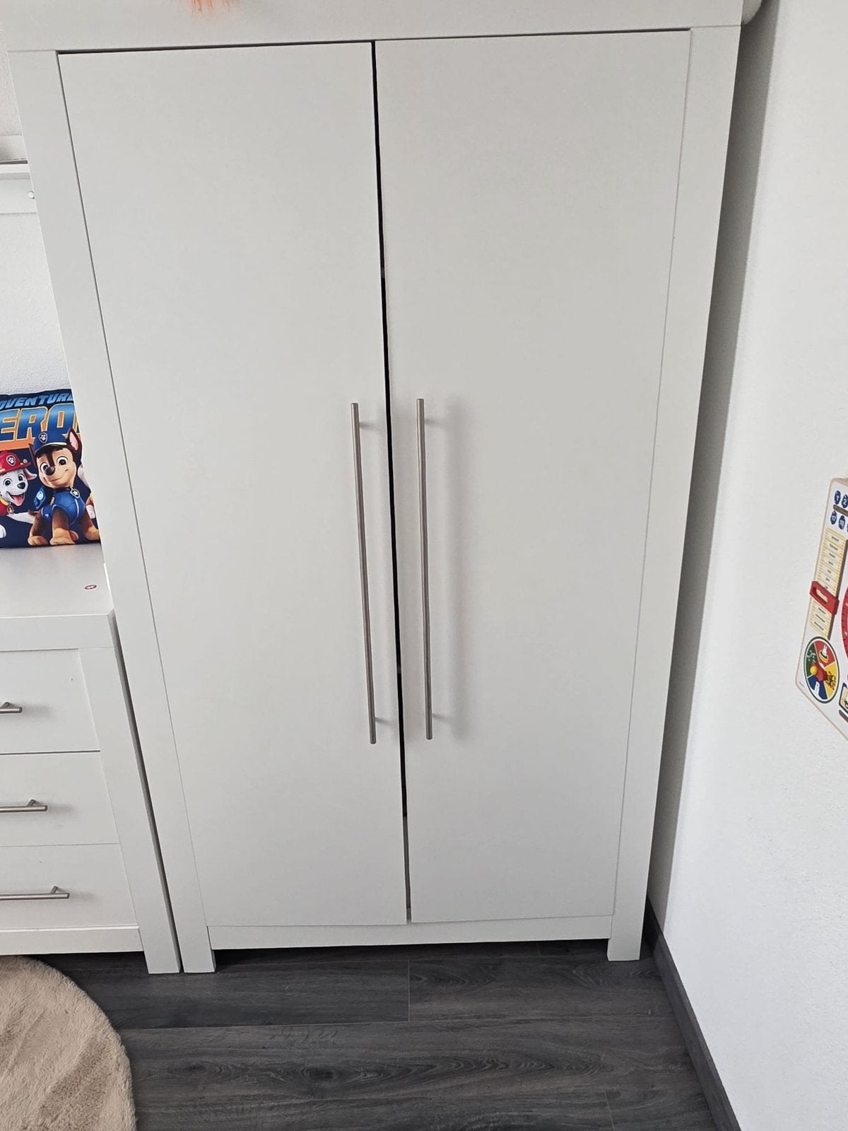 Foto 5 van Complete babykamer – ledikant, commode & kledingkast – wit