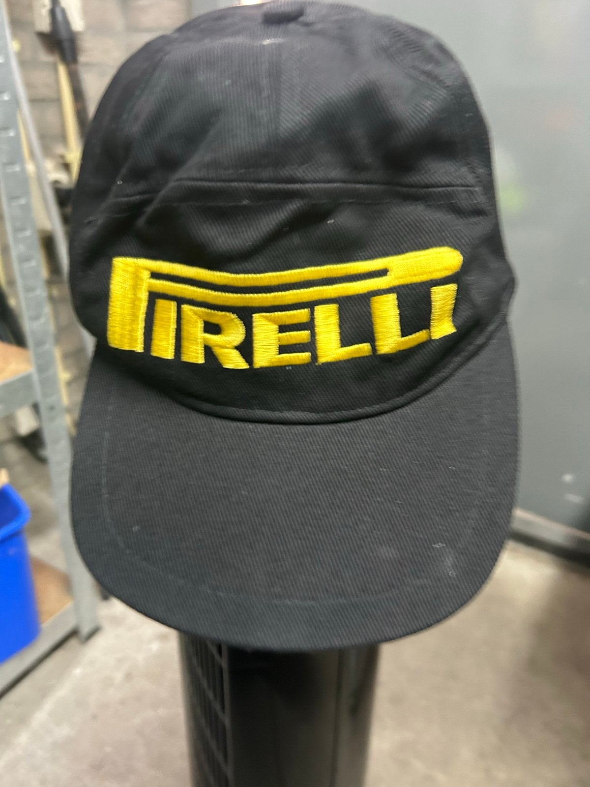 Zwarte Pirelli Pet, Ophalen of Verzenden, Nieuw, One size fits all, Pet