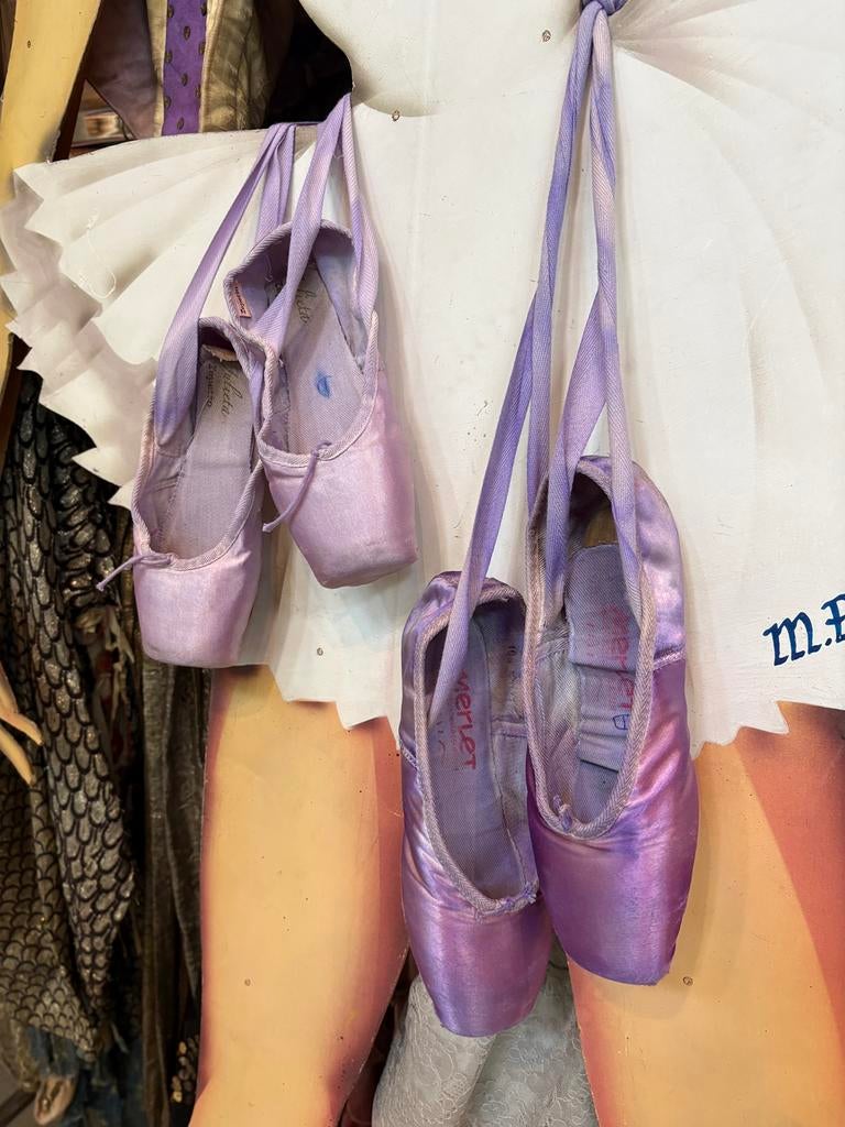 Oude lila spitzen ballet schoentjes ballerina pointes, Verzenden