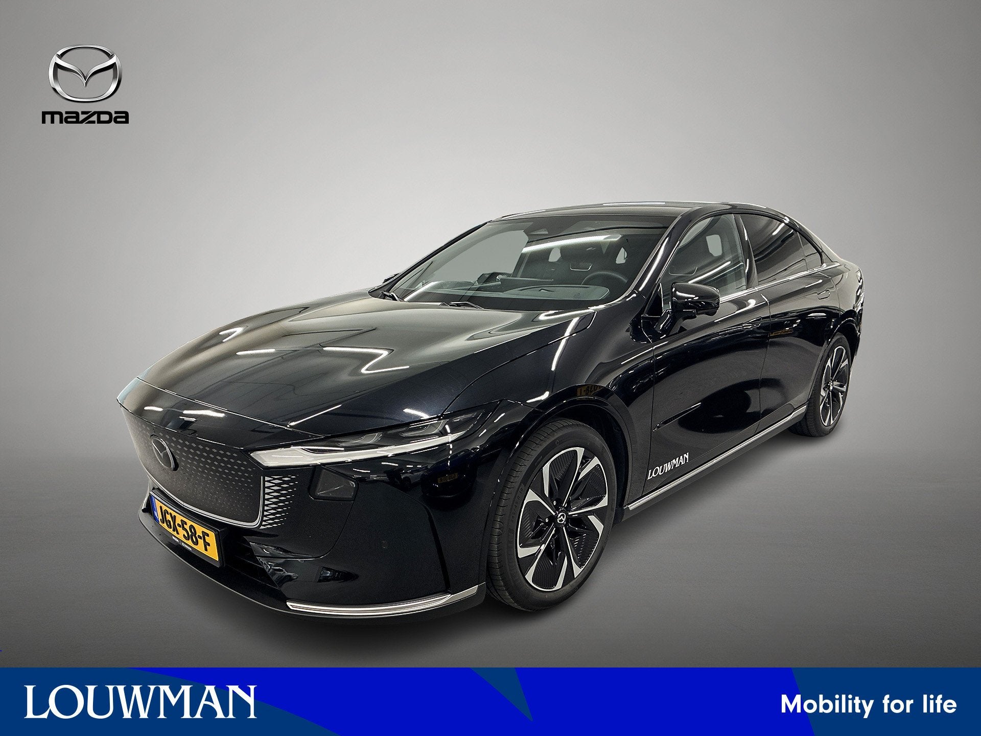 Mazda 6e Takumi 68.8 kWh Demo voordeel WLTP 479 km van 10% t, Auto's, Automaat, 12 maanden, Zwart, 375 min