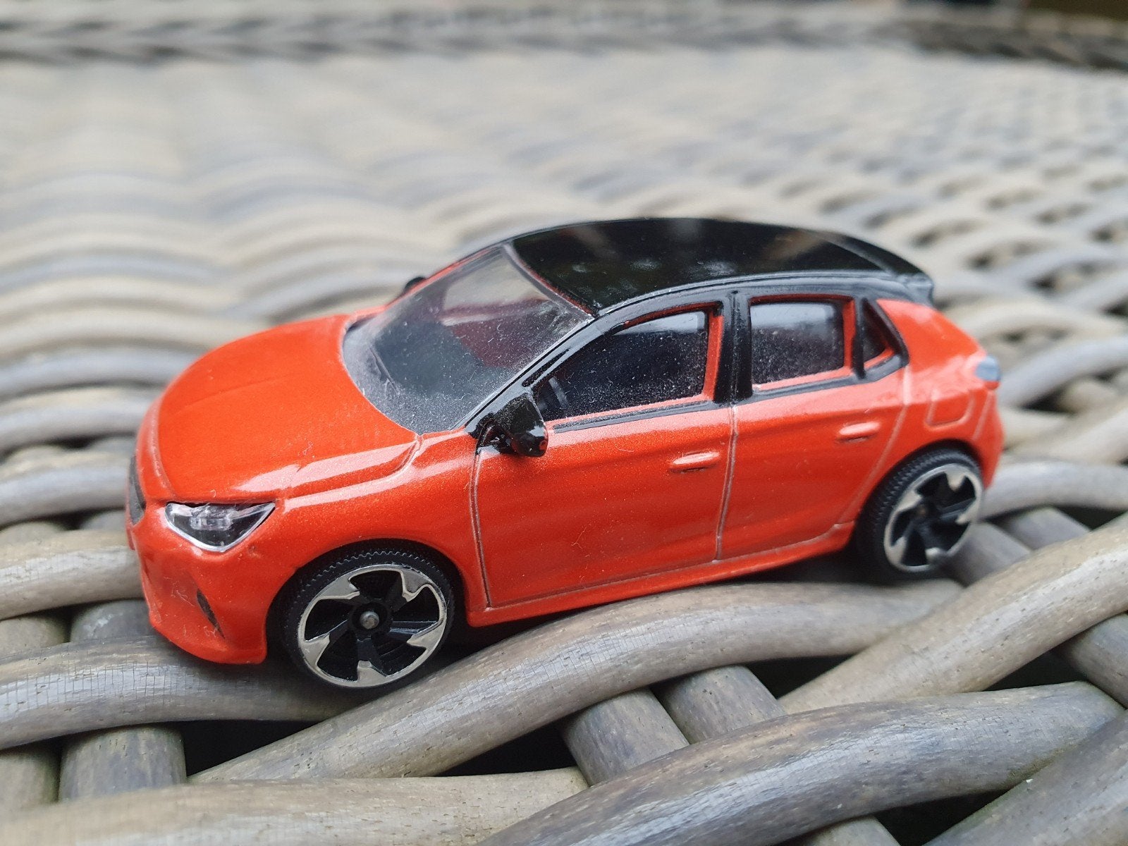Modelauto Opel Corsa F oranje fizz, Ophalen of Verzenden, Nieuw, Auto