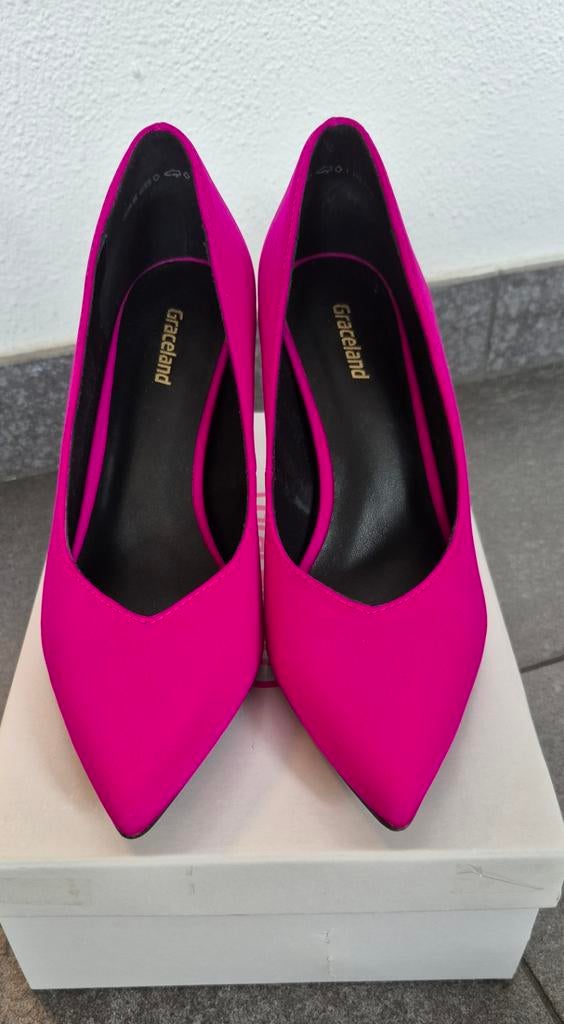 Pumps rose, Kleding | Dames, Schoenen, Pumps, Ophalen of Verzenden, Zo goed als nieuw, Graceland