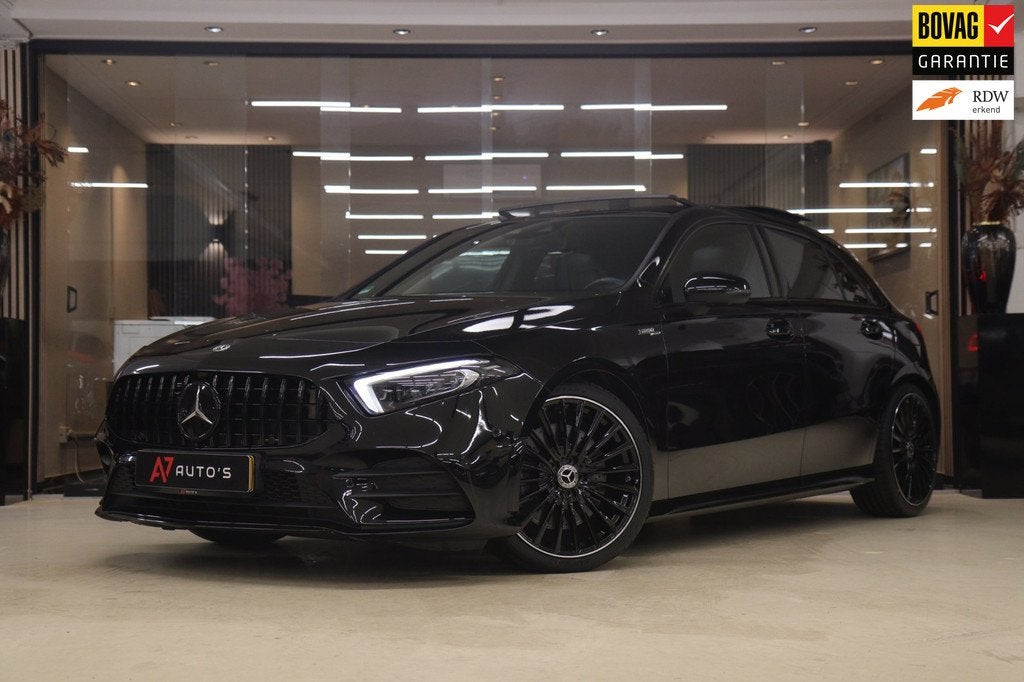 Mercedes-Benz A-klasse 250 4MATIC AMG-LINE /PANO/CARPLAY/MEM, Automaat, Euro 6, 4 cilinders, Alcantara