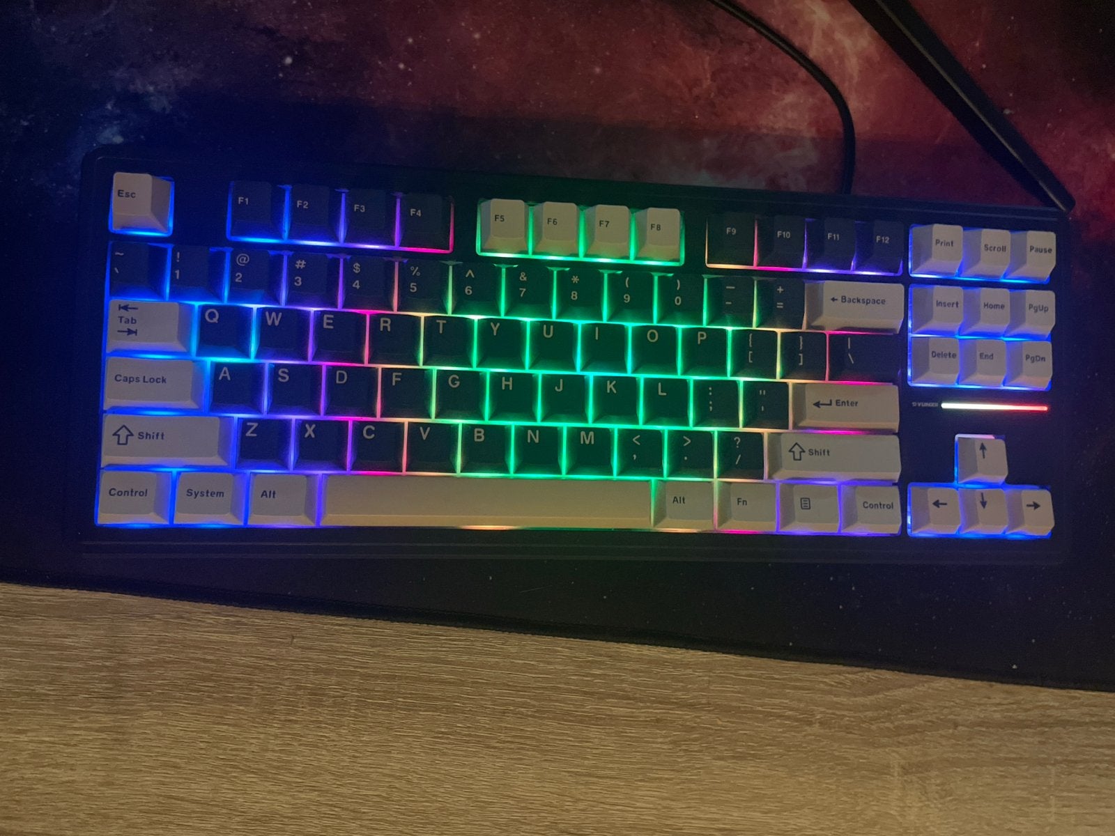 Yunzii YZ87 Hotswap Mechanisch Toetsenbord - Melkwitte Switc, Hot-swappable, Ophalen of Verzenden, Zo goed als nieuw, Draadloos