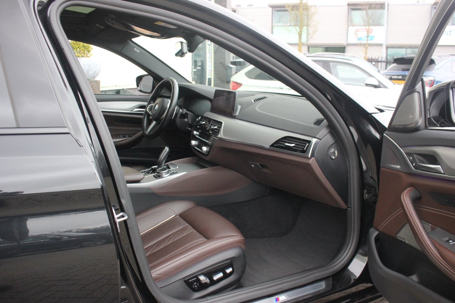 BMW 5-serie Touring 540i xDrive High Executive M Sport | Ful, Automaat, Gebruikt, Euro 6, 2000 kg