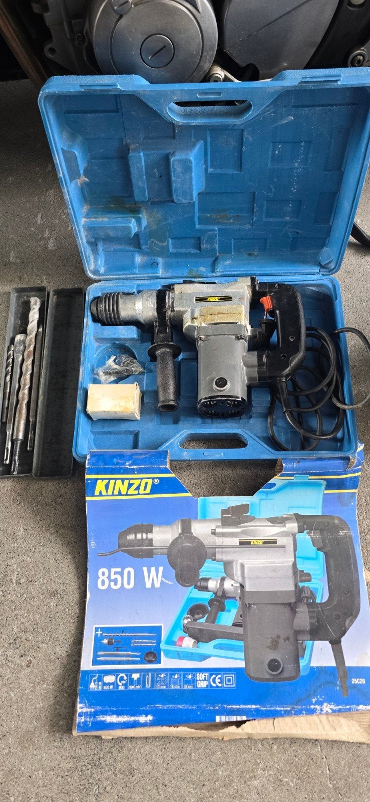 Kinzo 850W Boorhamer - Krachtig en Compleet, Boor- en/of Breekhamer, Verzenden, Klopboormechanisme, Gebruikt