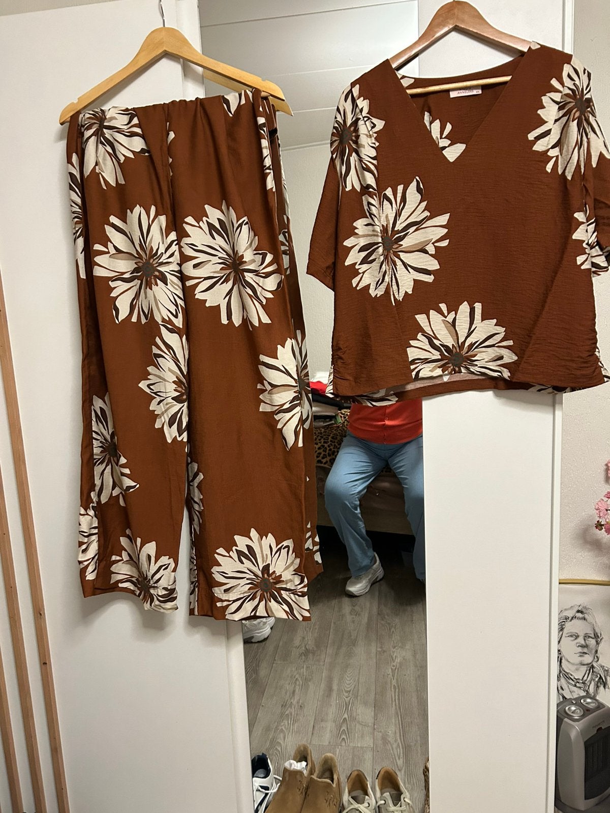Pak Studio Anneloes XXL niet gedragen, Kostuum of Pak, Bruin, Verzenden, Maat 46/48 (XL) of groter