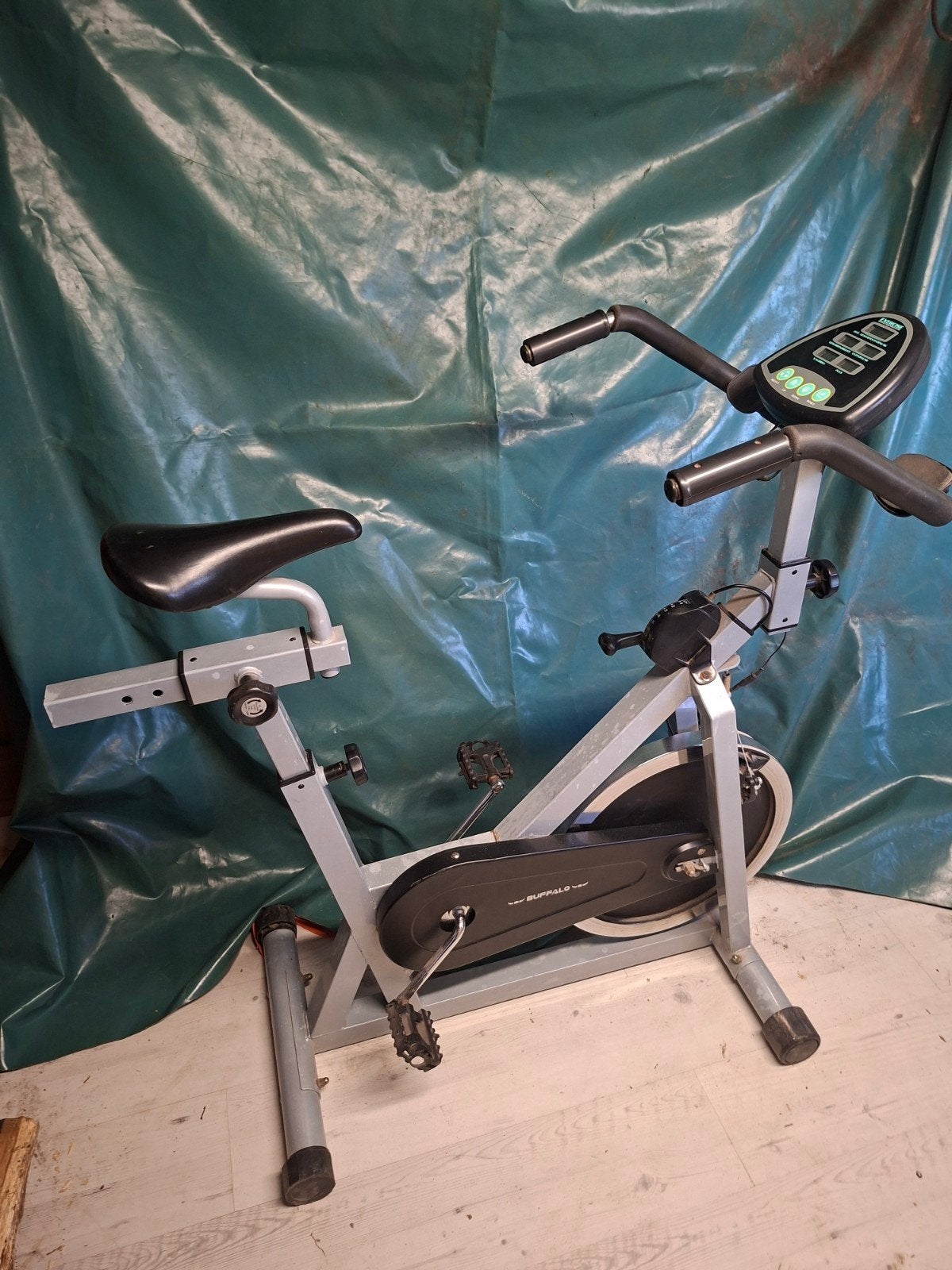 Buffalo Hometrainer - Perfect voor Thuis Workouts, Ophalen, Gebruikt, Metaal, Benen