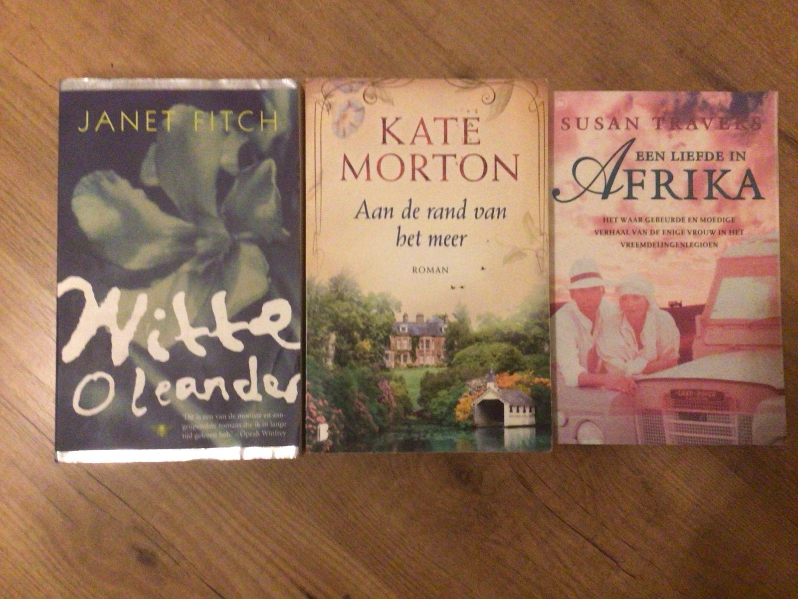 3 romans van Janet Fitch, Kate Morton, Susan Travers, Ophalen of Verzenden, Gelezen