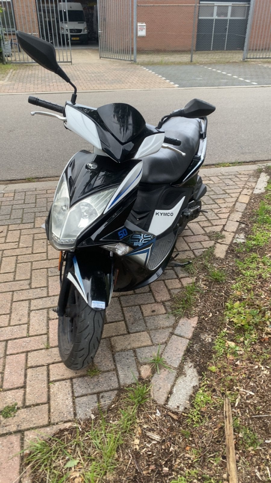 Kymco Super 8 Scooter - Zwart/Wit, Goed Onderhouden, Ophalen, Gebruikt