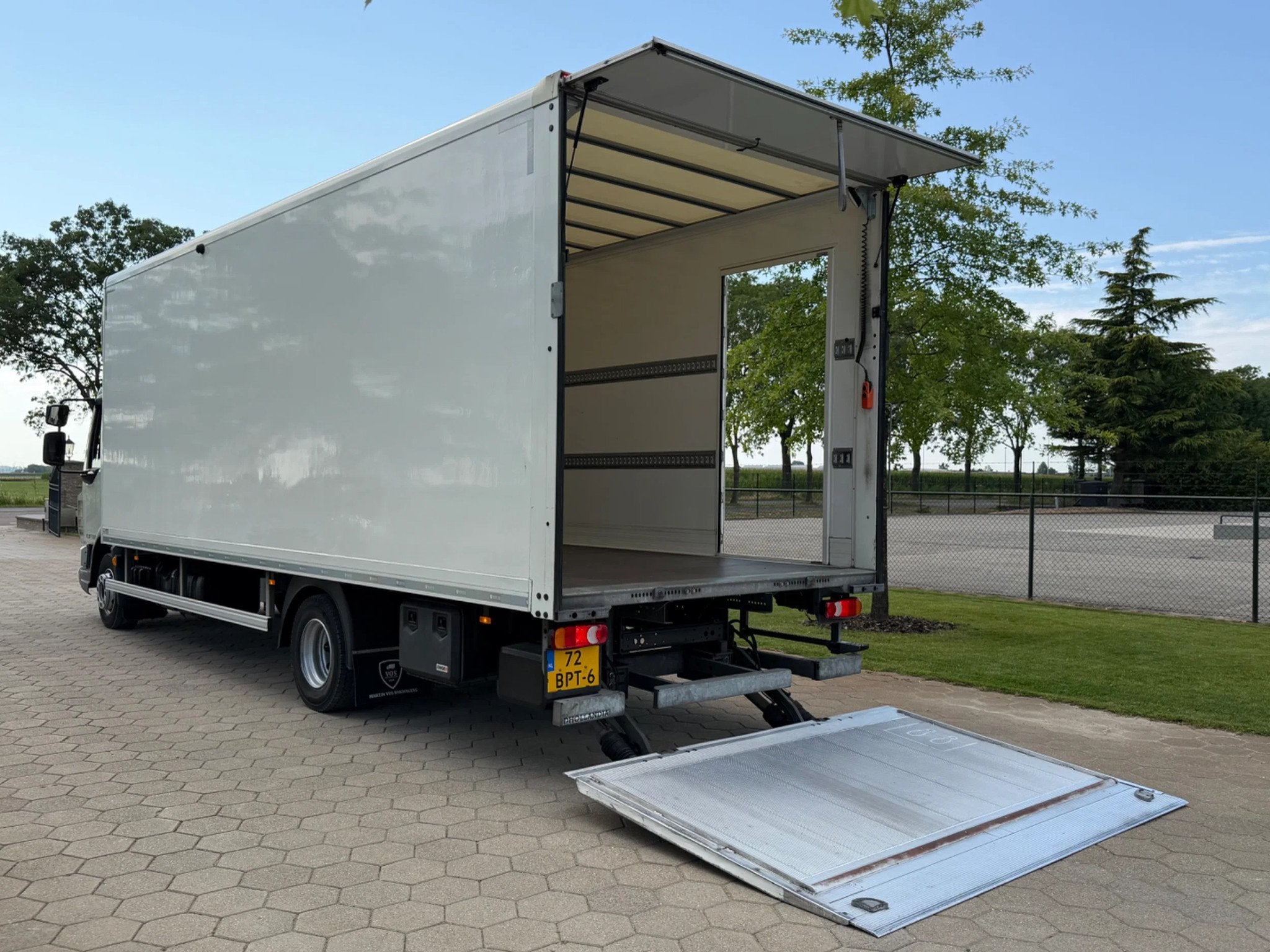 DAF LF 180 LF180.12 EURO6. als in Nieuwstaat! (bj 2020), Automaat, Achterwielaandrijving, Gebruikt, Euro 6