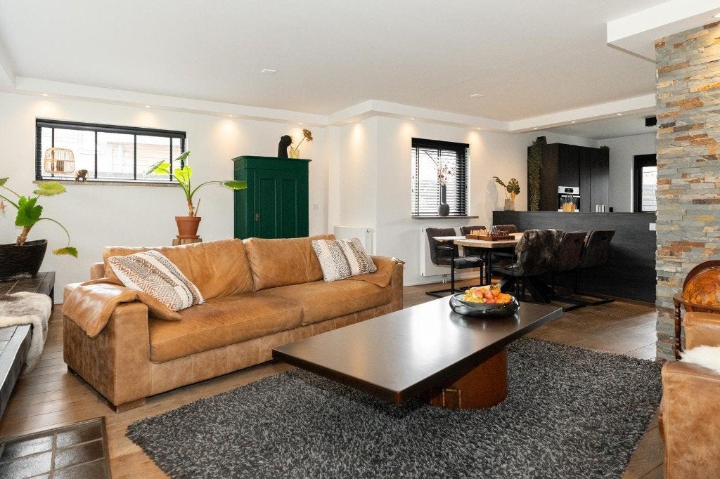 Leren bank en stoel, Huis en Inrichting, Ophalen, 250 tot 300 cm, Gebruikt, 100 tot 125 cm