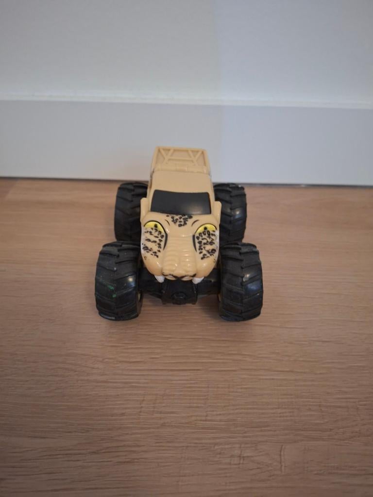 Hot Wheels Monster Truck Auto, Kinderen en Baby's, Speelgoed | Speelgoedvoertuigen, Ophalen, Zo goed als nieuw