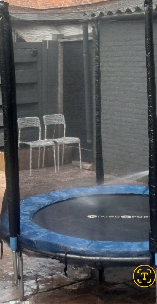 Trampoline, Ophalen, Zo goed als nieuw