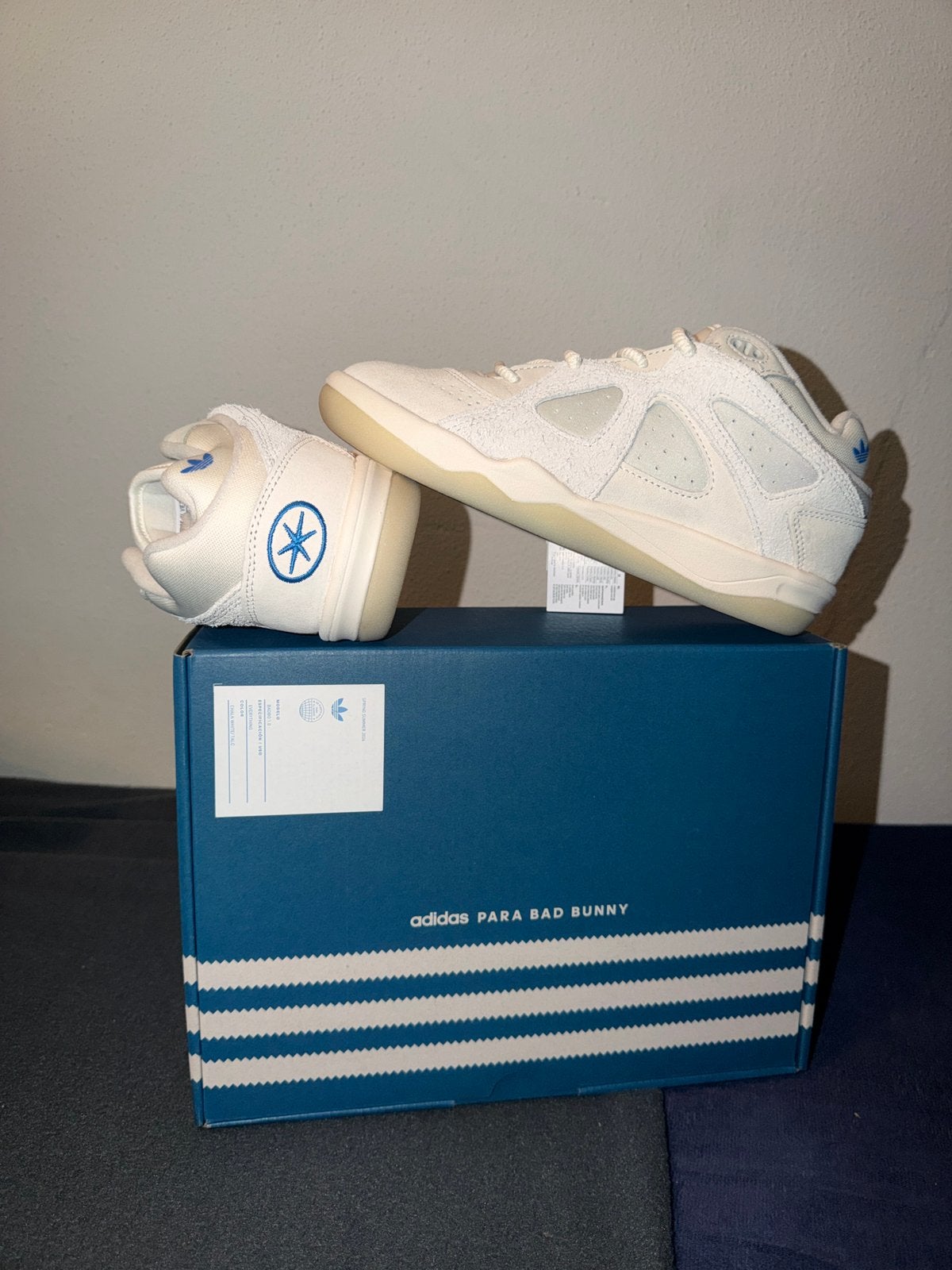 adidas BadBo 1.0 Bad Bunny Resilience, Ophalen of Verzenden, Nieuw, Overige kleuren, Sneakers of Gympen
