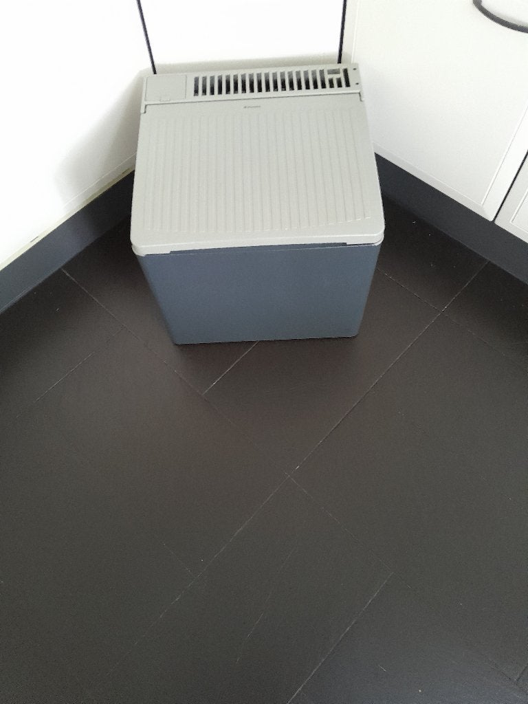 ***DOMETIC KOELBOX 41 LITER OP 230V, 12V ÉN OP GAS.***, Ophalen, Zo goed als nieuw, Koelbox, Elektrisch