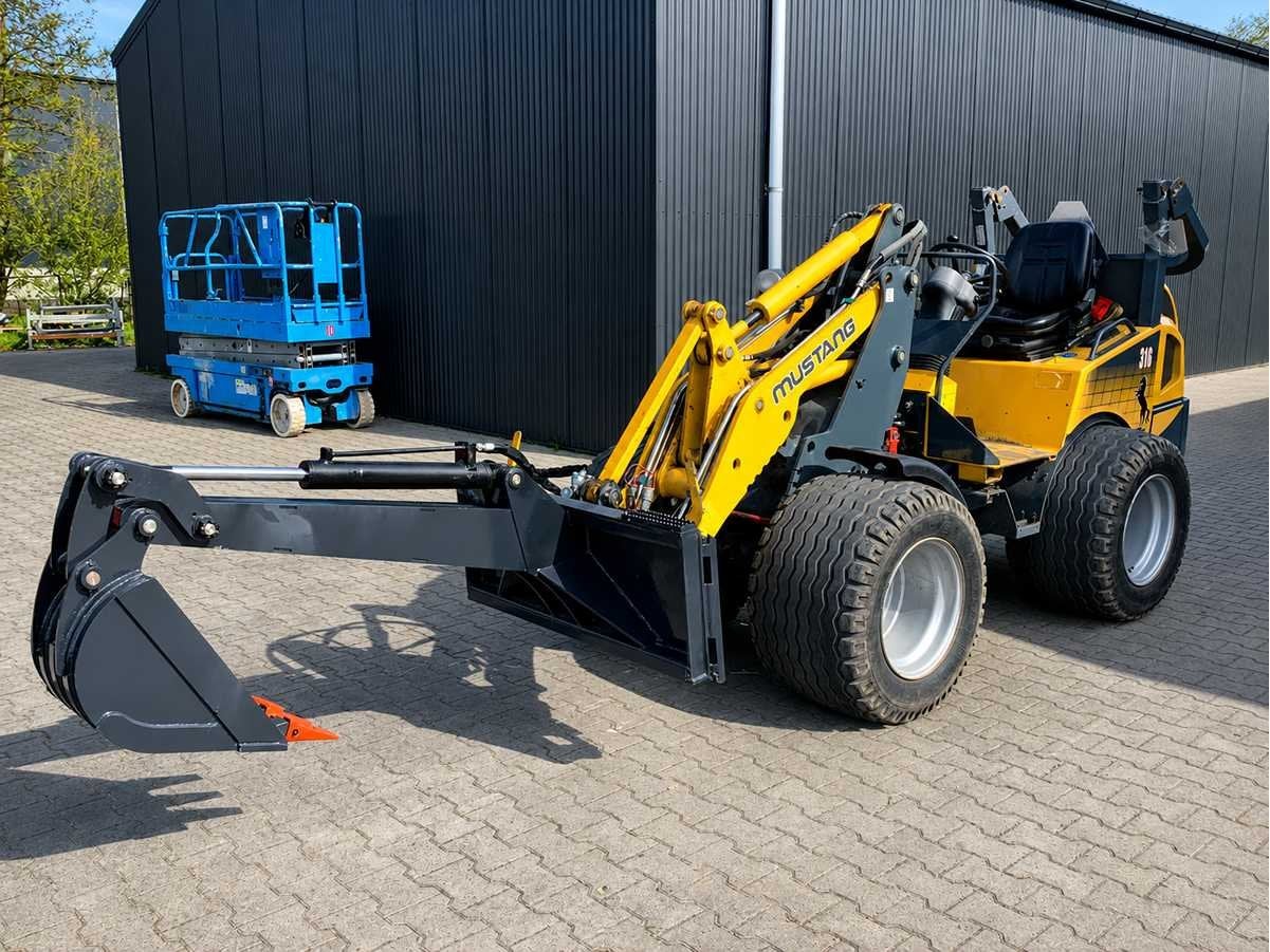 Hydraulische giek met graafbak