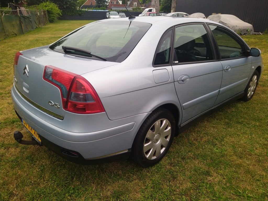 Citroën C5 2.0-16V VTR (bj 2005), Gebruikt, 4 cilinders, Blauw, Origineel Nederlands