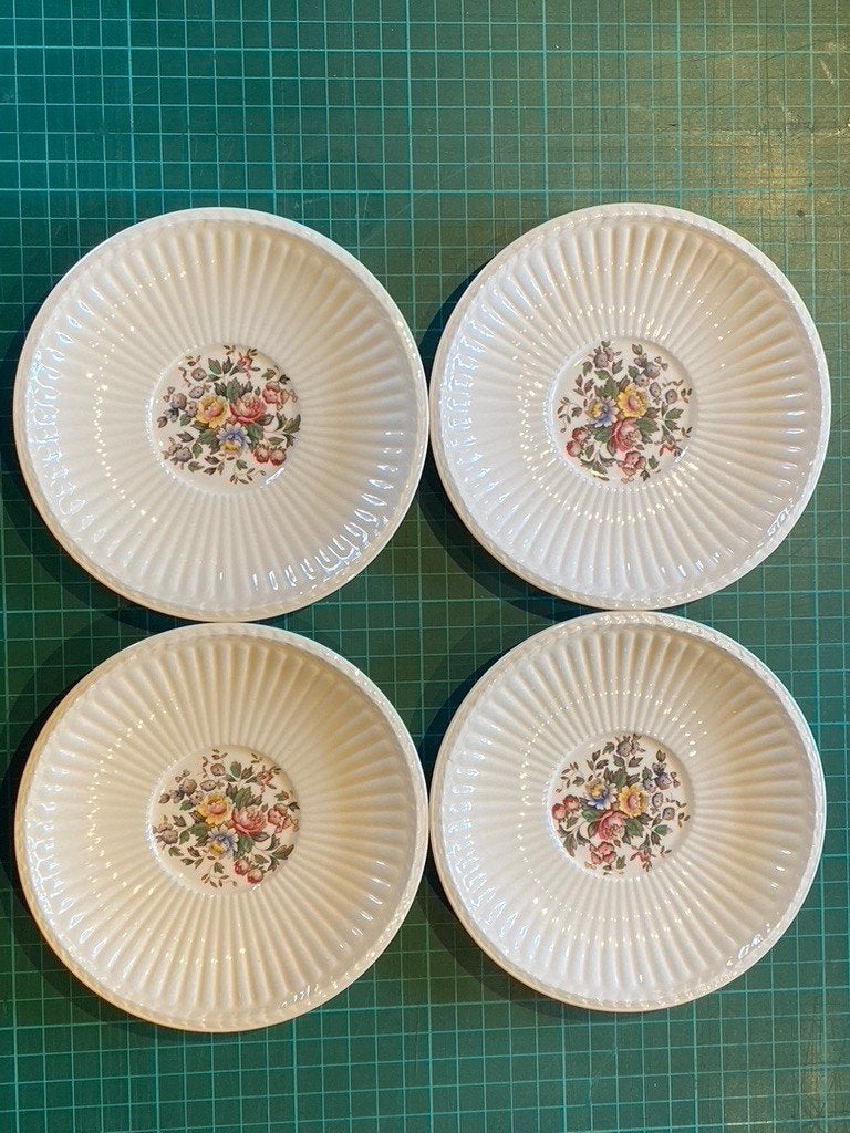 Wedgewood Conway schotels, Ophalen of Verzenden, Zo goed als nieuw, Overige stijlen, Kop(pen) en/of Schotel(s)