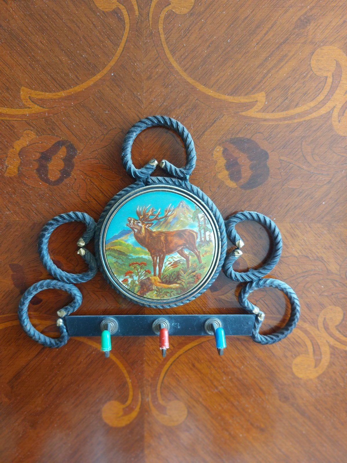 Vintage sleutelrekje met hertmotief, Vintage, Gebruikt, Meerkleurig, Ophalen of Verzenden