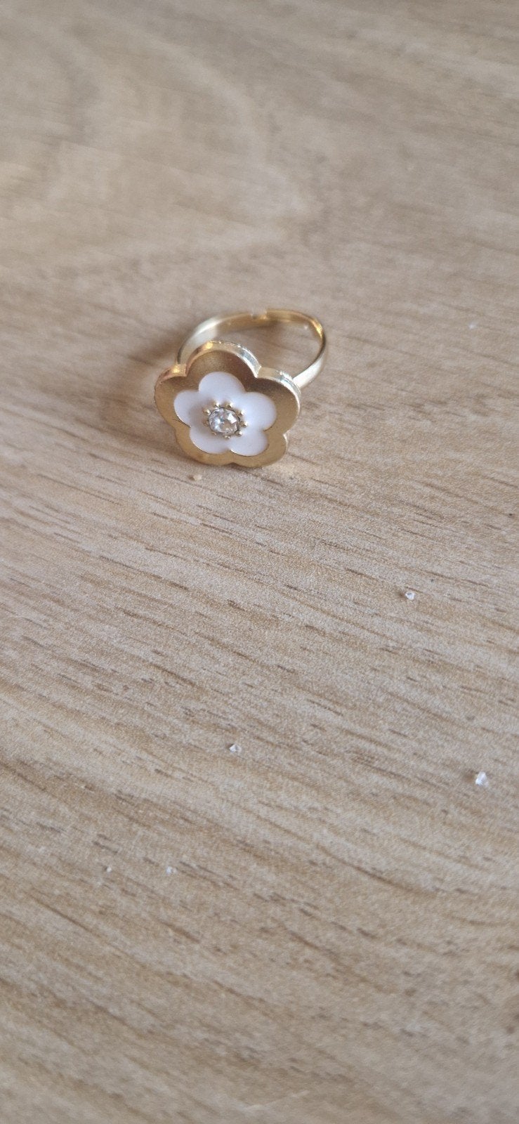 Gouden ring met bloem en kristal, Ophalen of Verzenden