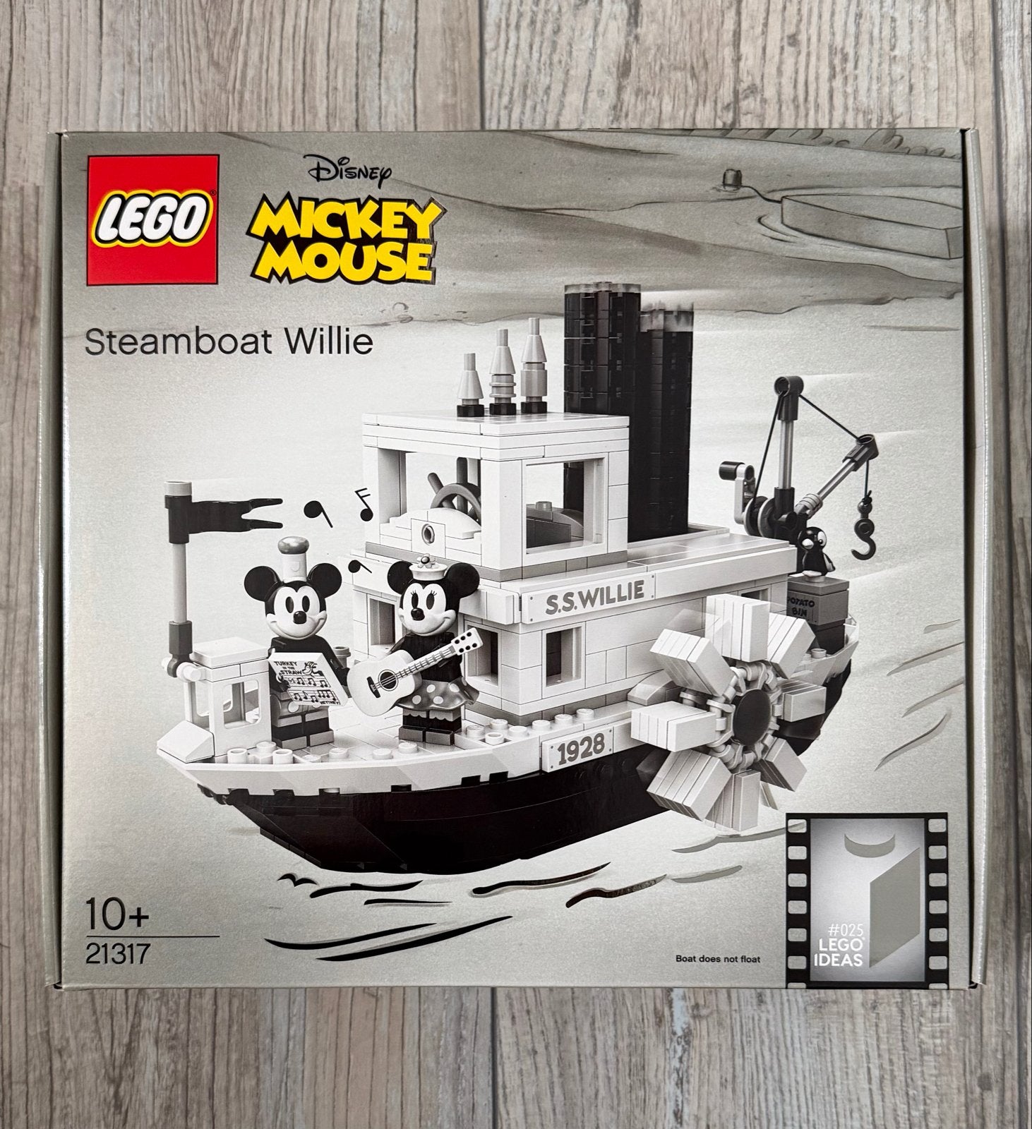 LEGO 21317 Disney Mickey Mouse Steamboat Willie - ongeopend, Ophalen of Verzenden, Nieuw