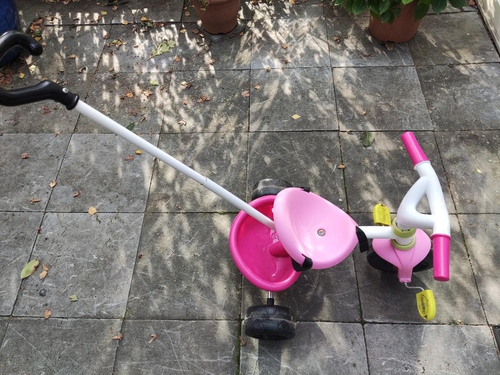 Drie wieler met kiepbakje en stang, Fietsen en Brommers, Fietsen | Kinderfietsjes, Ophalen, Terugtraprem, Zijwieltjes, Minder dan 16 inch