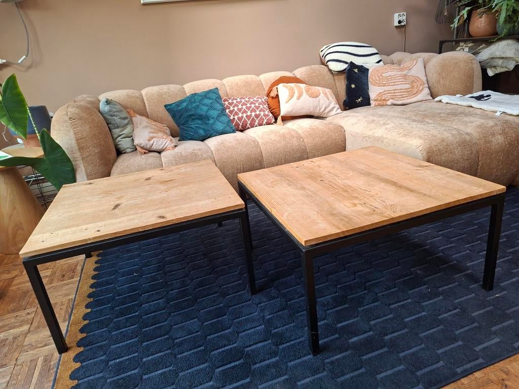 Mooie salontafel in industriele stijl, Ophalen, Gebruikt, Hout, Industrieel
