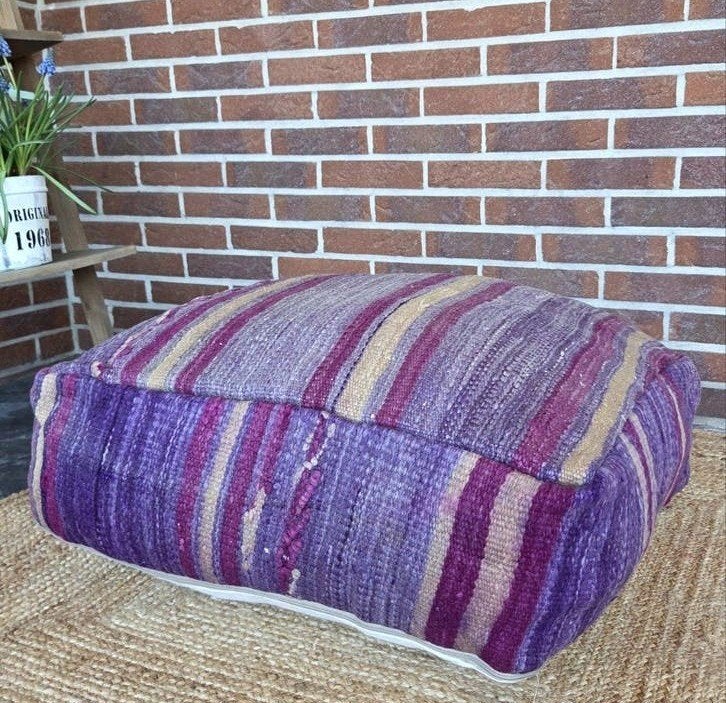 Uniek paars kelim vloerkussen, berber poef, Minder dan 50 cm, Verzenden, Minder dan 50 cm, Zo goed als nieuw