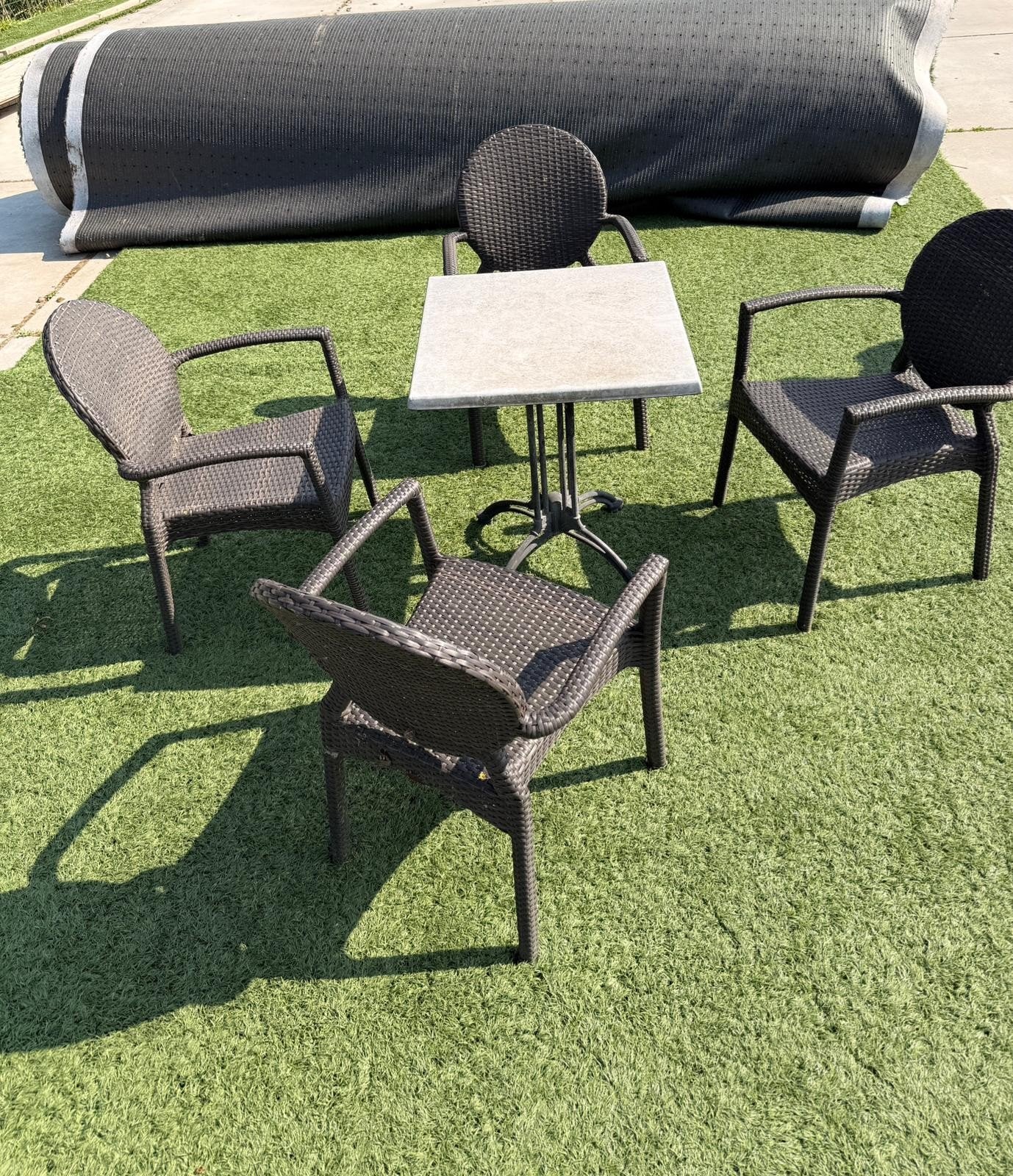 tuintafel met stoelen en gietijzeren poot, Ophalen, Gebruikt, Rechthoekig, Metaal